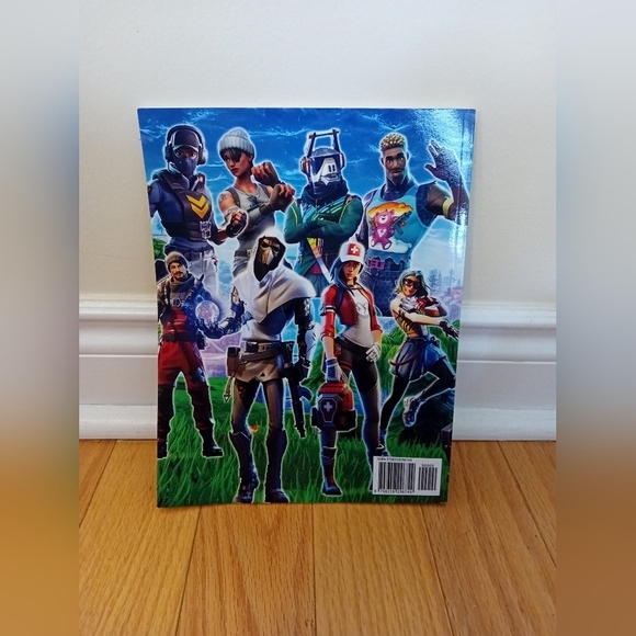 New  Unused Kids Teens Deluxe Fortnite Colouring‎ Book 100+ Pages To Color - Picture 6 of 9